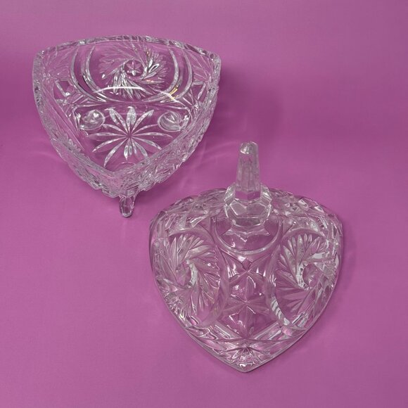 Vintage Pedestal Heavy Thick Crystal Glass Candy Dish w/ Lid Tall Spire Handle, - Picture 6 of 7